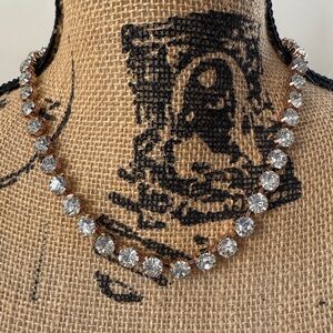 NWT Elegant Gold and Clear Swarovski Crystal Necklace 💎
